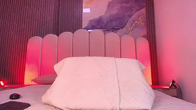 hot dione online show from January 13, 7:18 pm