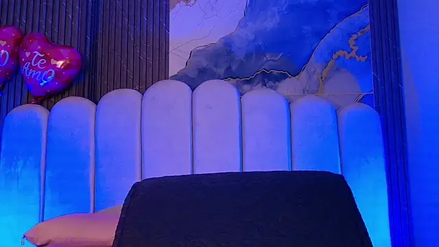 hot dione online show from February 25, 7:14 pm