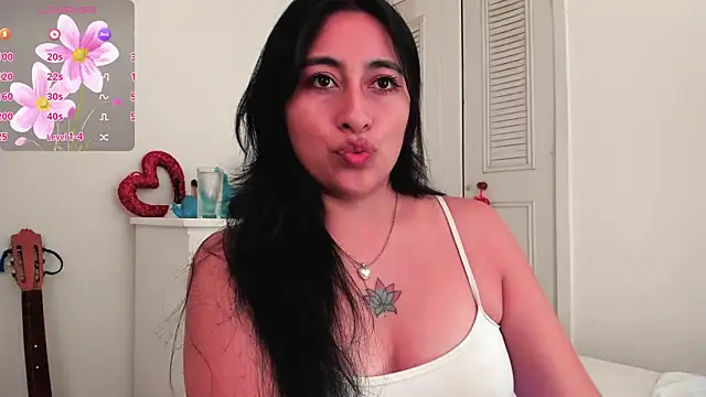 LisaHadwin online show from November 21, 5:12 pm