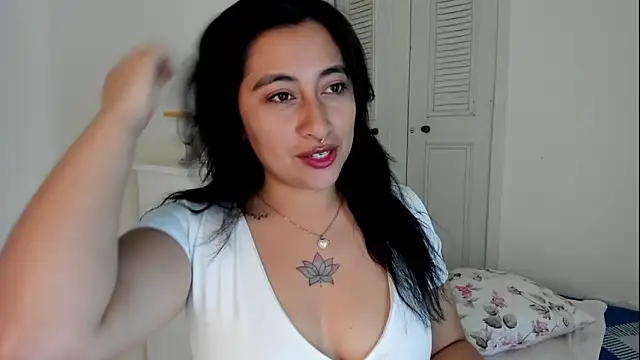 LisaHadwin online show from March 30, 10:50 am