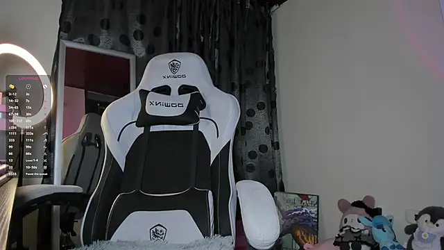 satanbabee online show from February 25, 11:59 pm