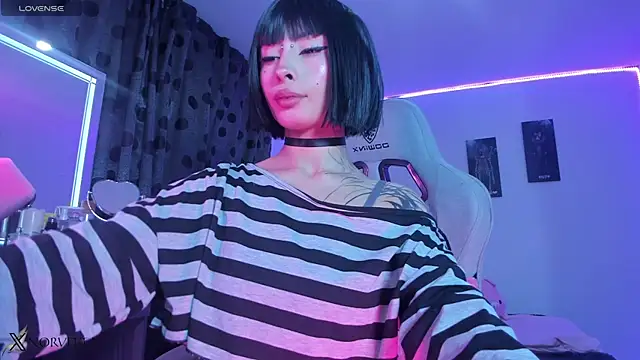 satanbabee online show from September 29, 11:21 pm