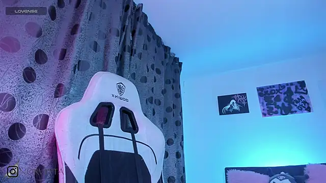 satanbabee online show from January 10, 12:17 am