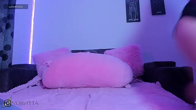 satanbabee online show from November 3, 11:19 pm