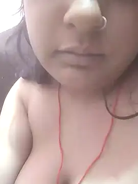 Snapshot of MohiniBhabhi chatting on December 8, 3:40 am MohiniBhabhi online show from December 8, 3:40 am