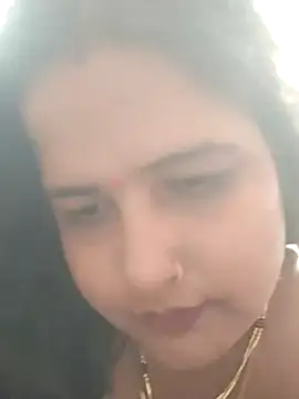 Snapshot of MohiniBhabhi chatting on March 6, 10:20 am MohiniBhabhi online show from March 6, 10:20 am