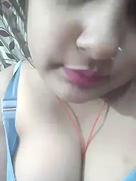 Snapshot of MohiniBhabhi chatting on December 10, 11:11 am MohiniBhabhi online show from December 10, 11:11 am