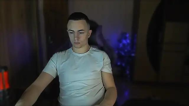 bigmark033 online show from December 3, 3:50 pm