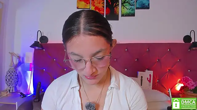 Snapshot of Ruth_harvey_ chatting on May 8, 1:04 pm Ruth harvey online show from May 8, 1:04 pm