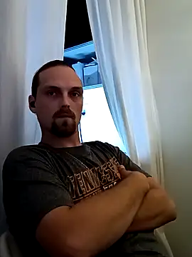 Snapshot of VitaminmanFL chatting on October 26, 1:50 am VitaminmanFL online show from October 26, 1:50 am