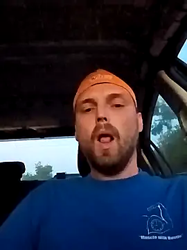 Snapshot of VitaminmanFL chatting on October 20, 11:22 am VitaminmanFL online show from October 20, 11:22 am