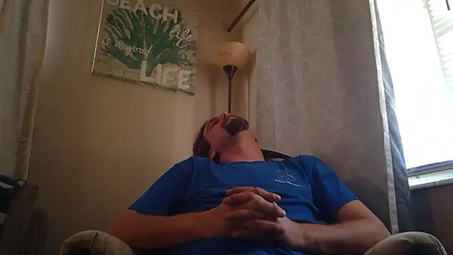 Snapshot of VitaminmanFL chatting on November 14, 6:33 pm VitaminmanFL online show from November 14, 6:33 pm