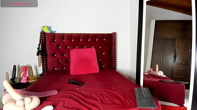 sophivans milf online show from March 23, 10:04 am