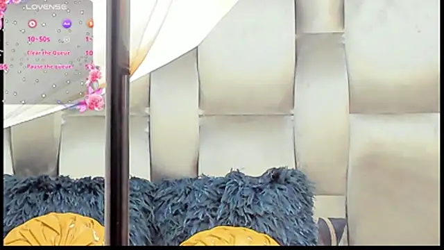 Snapshot of CamilaBenitez chatting on July 12, 2:45 am CamilaBenitez online show from July 12, 2:45 am