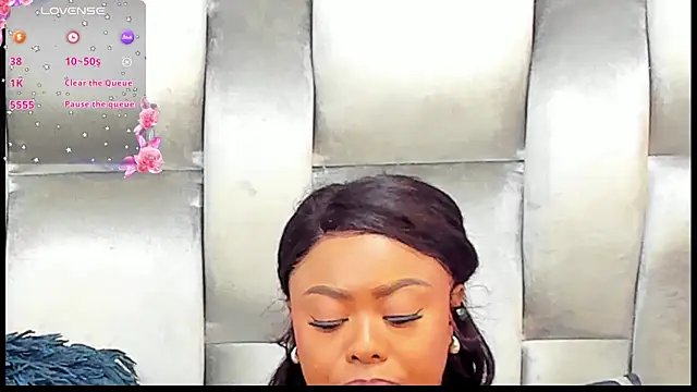 Snapshot of CamilaBenitez chatting on May 10, 1:42 am CamilaBenitez online show from May 10, 1:42 am