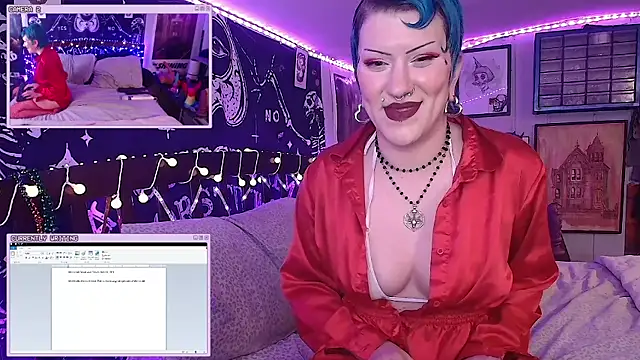 Snapshot of FondaDix_ chatting on November 18, 7:33 am FondaDix online show from November 18, 7:33 am