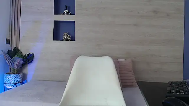 Dakotagloss online show from April 17, 9:06 pm