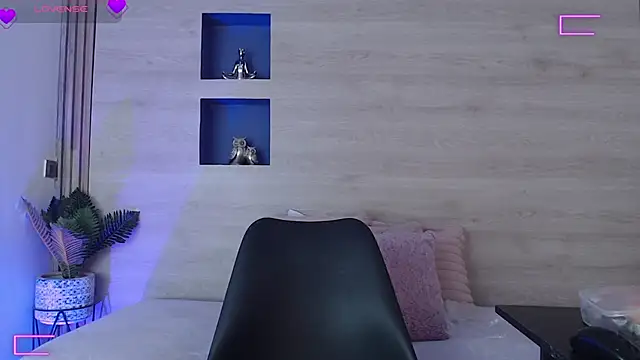 Dakotagloss online show from March 20, 9:27 pm