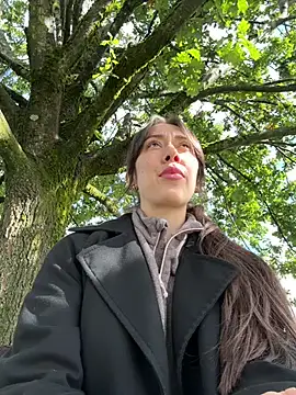 emiliasommer online show from September 27, 10:54 am