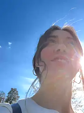 emiliasommer online show from October 7, 1:34 pm