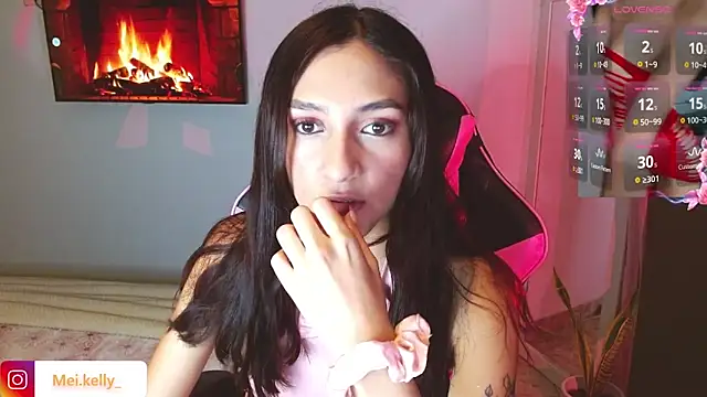 Snapshot of Mei_Kelly chatting on November 8, 1:53 am Mei Kelly online show from November 8, 1:53 am