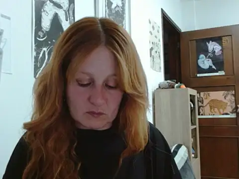 ViioletaMora online show from May 17, 5:40 am