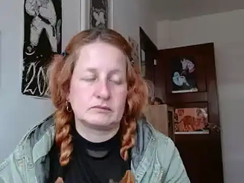 ViioletaMora online show from March 28, 7:15 pm