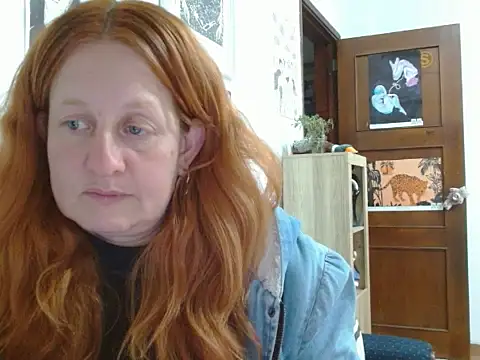 ViioletaMora online show from May 9, 4:38 am