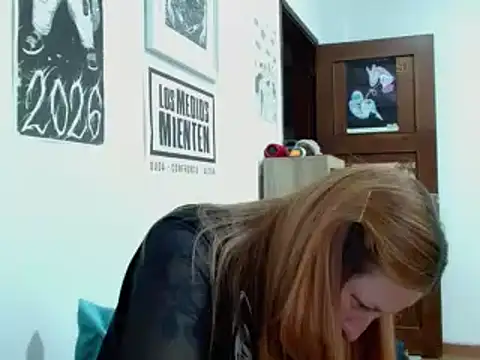 ViioletaMora online show from April 11, 6:32 am