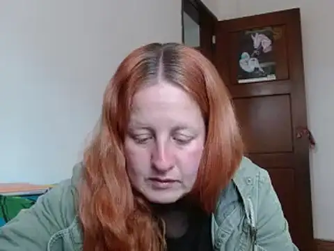 ViioletaMora online show from October 29, 9:25 pm