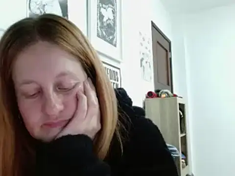 ViioletaMora online show from April 15, 7:25 am