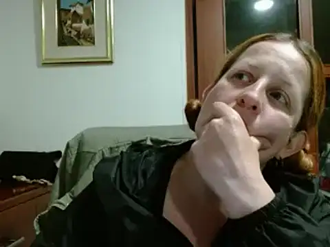 ViioletaMora online show from December 13, 8:04 pm