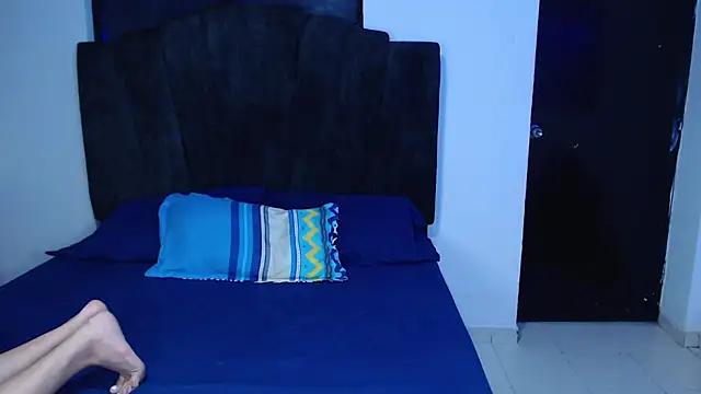 Ariel Zeo1 online show from March 31, 7:49 pm