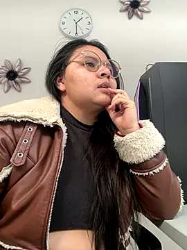 alice love052 online show from December 1, 6:31 pm