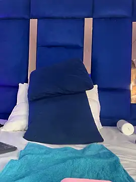 alice love052 online show from April 3, 4:41 am