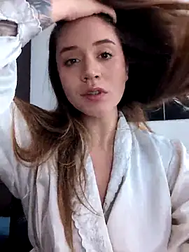 Snapshot of maliciaworld chatting on February 8, 8:06 pm maliciaworld online show from February 8, 8:06 pm