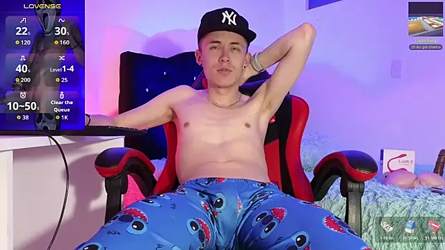 Elian Cooper online show from November 21, 1:04 am