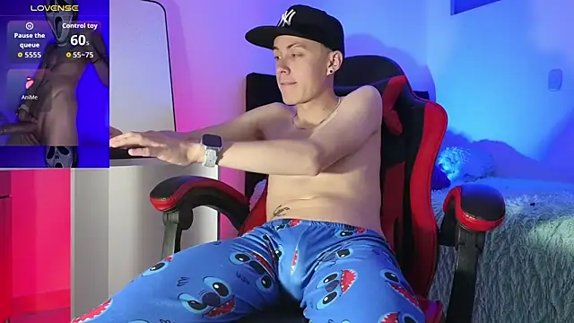 Elian Cooper online show from February 17, 1:03 am