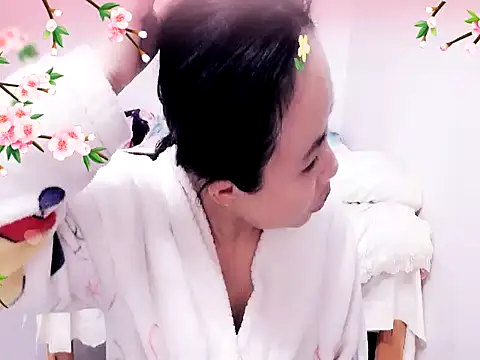 Snapshot of xiaoxuer chatting on February 18, 4:48 am xiaoxuer online show from February 18, 4:48 am