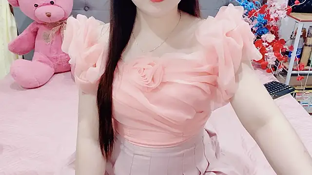 Snapshot of Funikio chatting on March 4, 1:35 am Funikio online show from March 4, 1:35 am