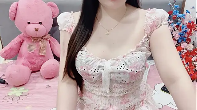 Snapshot of Funikio chatting on February 10, 1:59 am Funikio online show from February 10, 1:59 am