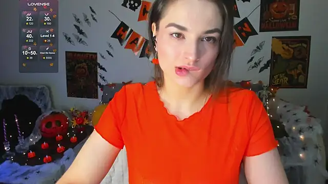 Snapshot of Camilla__one__ chatting on October 28, 1:17 am Camilla one online show from October 28, 1:17 am