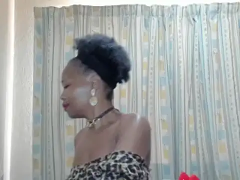 Snapshot of AfricanSquirtingQueen chatting on October 5, 6:15 am AfricanSquirtingQueen online show from October 5, 6:15 am