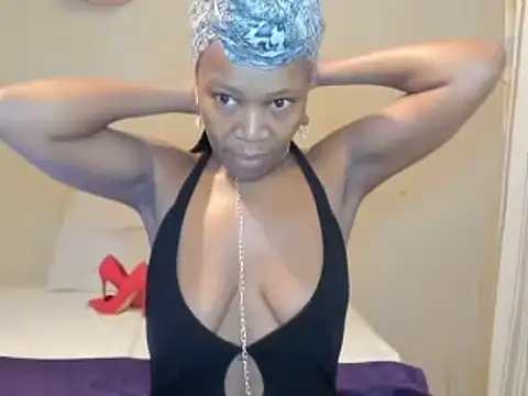 AfricanSquirtingQueen online show from March 20, 4:02 am