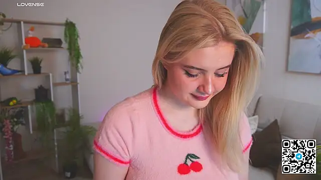 oliviabr0wn0 online show from October 4, 2:35 am