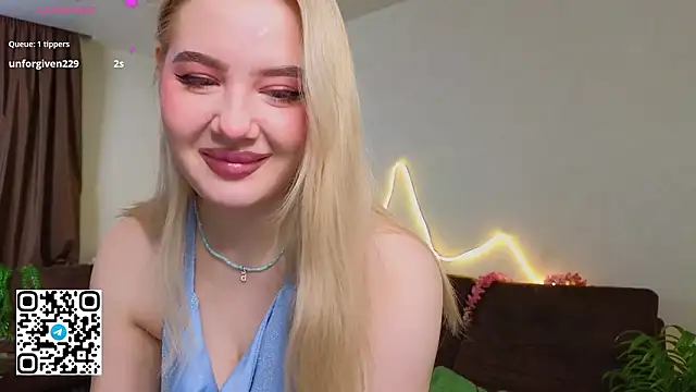 Snapshot of oliviabr0wn0 chatting on February 27, 2:12 am oliviabr0wn0 online show from February 27, 2:12 am