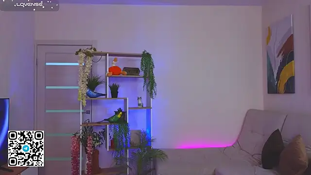 oliviabr0wn0 online show from October 27, 2:12 am