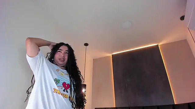 memphiswilliam online show from December 15, 2:50 am