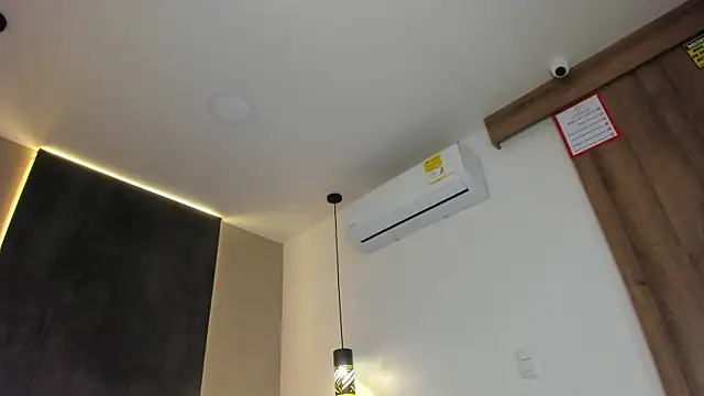 memphiswilliam online show from December 17, 3:00 am