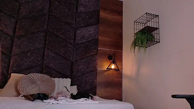 memphiswilliam online show from March 3, 2:51 am